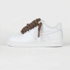 Zapatillas Nike AIR Force 1 personalizadas: cordones gruesos y cuerda en marrón oscuro