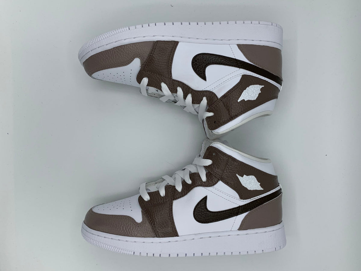 Custom Nike AJ1 Mid Customized - Chocolate - julescustomizedkicks