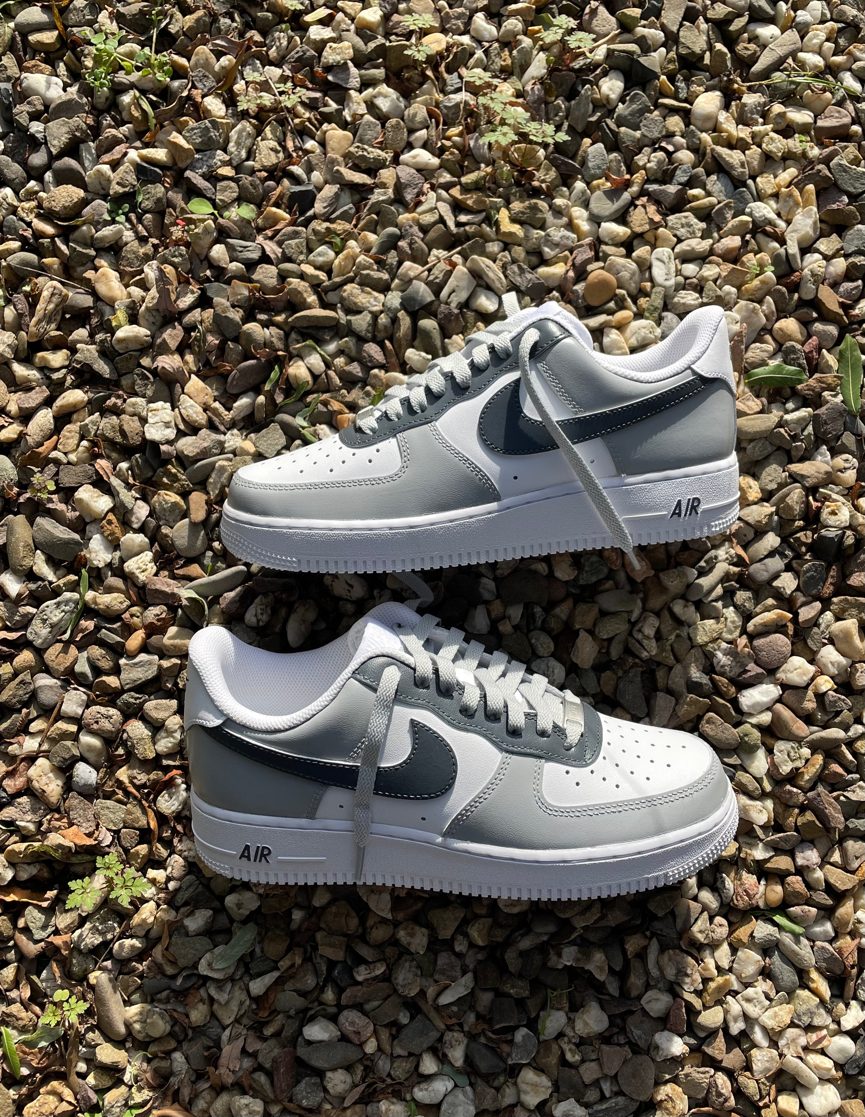 Nike Air Force 1 Custom Sneaker - 2 Gray Tones